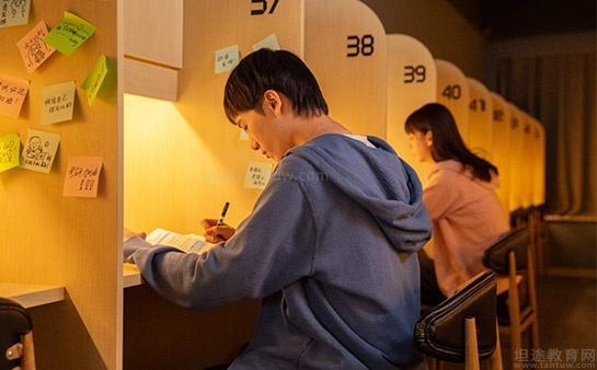 斯图加特球队备战集训营，为新赛季做好充分准备